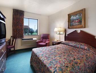Howard Johnson Inn Nicholasville/Lexington Екстериор снимка